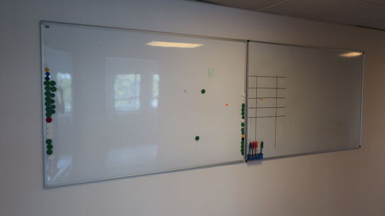 2 stk. whiteboards