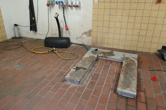 Lift SILVERSTONE 1000 kg. 