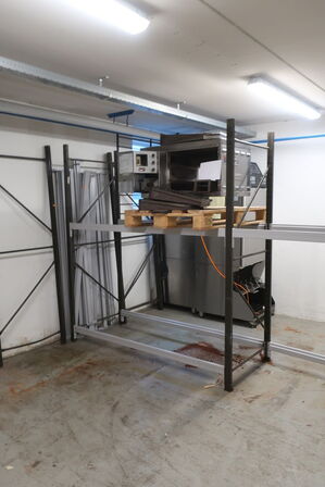 2 fag pallereoler uden indhold