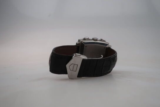 Watch TAG HEUER Monaco CW211
