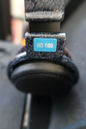 Høretelefoner SENNHEISER HD600