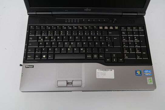 Bærbar, Fujitsu Lifebook E782 i7-3520M 15" - LÆS BESKRIVELSE