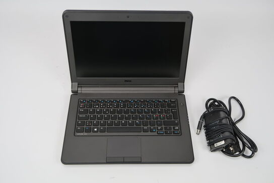 Dell Latitude 3350 - i3-5005U 13"