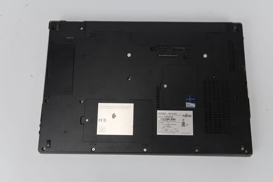 Bærbar, Fujitsu Lifebook E556 i5-6300U 15"