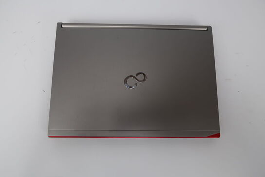 Bærbar, Fujitsu Lifebook E746 i5-6300U 14"