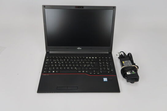 Bærbar, Fujitsu Lifebook E556 i5-6300U 15"