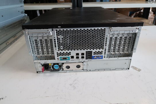 HP ProLiant ML350p G8 - Xeon E5-2620