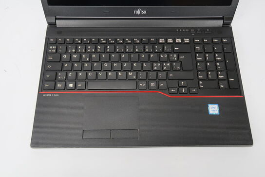 Bærbar, Fujitsu Lifebook E556 i5-6300U 15"