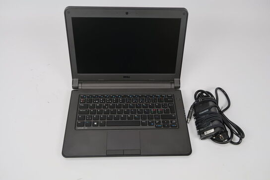 Dell Latitude 3350 - i3-5005U 13"