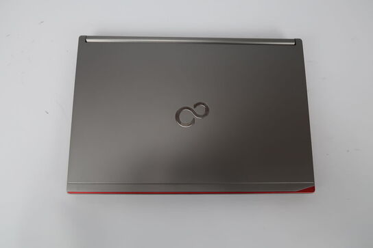 Bærbar, Fujitsu Lifebook E746 i5-6300U 14"