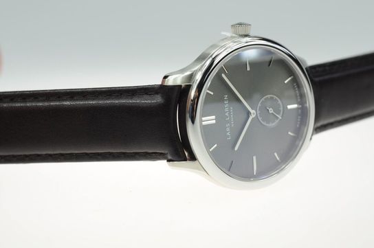 Herreur LARS LARSEN 42 mm.(282P29)