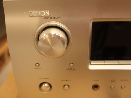 Surround Denon med SYSTEM AUDIO højttalere