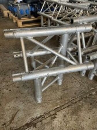 5 pieces. EUROTRUSS FD33-050D