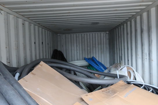 20´ container med indhold