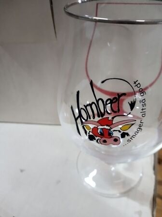 18 ølglas mrk "Hornbeer"