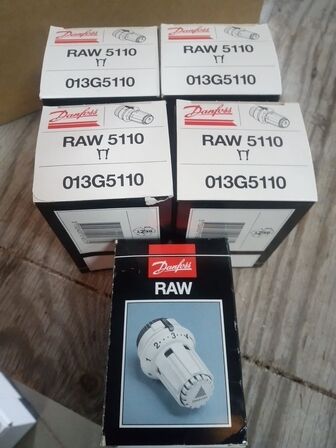 5 stk Danfoss RAW5110 termostater