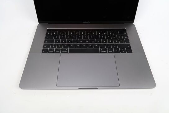 MacBook Pro A1707 i7-7920HQ 15" Touchbar 