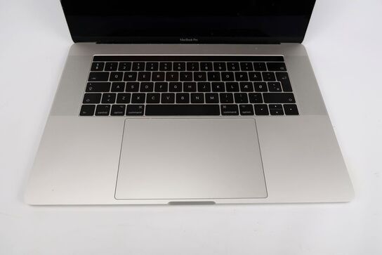 MacBook Pro A1707 i7-7820HQ 15" Touchbar