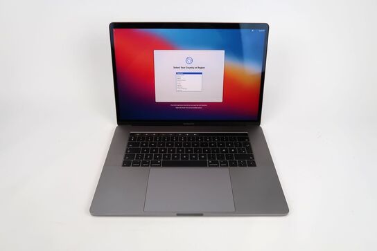 MacBook Pro A1707 i7-7820HQ 15" Touchbar