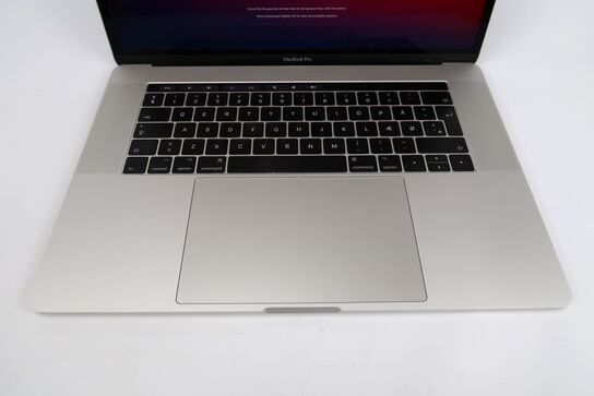 MacBook Pro A1707 i7-7820HQ 15" Touchbar