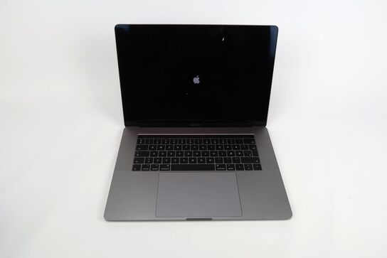 MacBook Pro A1707 i7-7700HQ 15" Touchbar