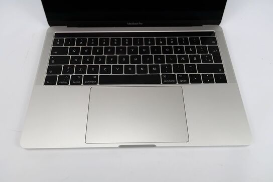 MacBook Pro A1706 i7-7567 Touchbar 13"