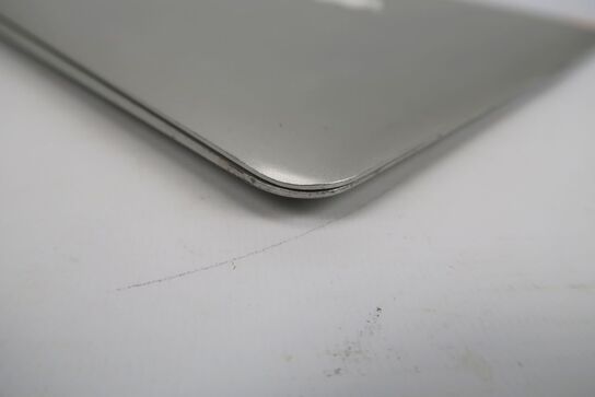 MacBook Air A1466 i5-5250 13"