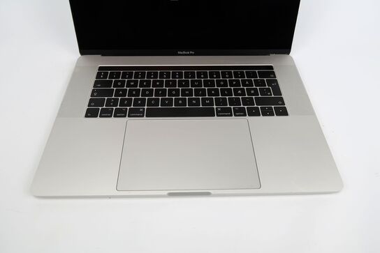 MacBook Pro A1707 i7-7700HQ 15" Touchbar