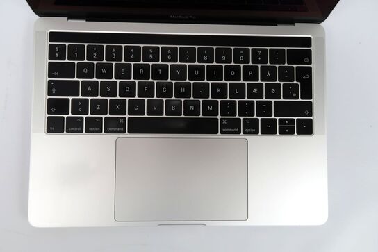 MacBook Pro A1706 i7-7567 Touchbar 13"