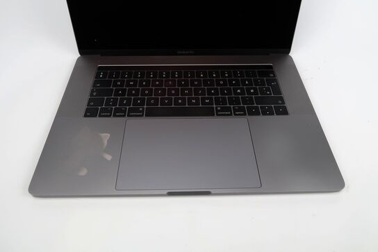 MacBook Pro A1707 i7-6700HQ 15" Touchbar 