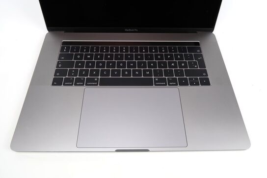 MacBook Pro A1707 i7-7700HQ 15" Touchbar