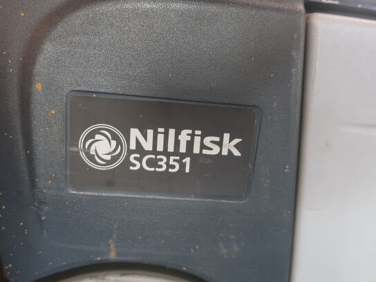 Gulvvasker NILFISK SC 351 'Walk Behind'