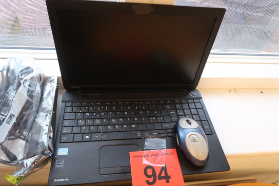 Toshiba Satelite Pro i3 bærbar