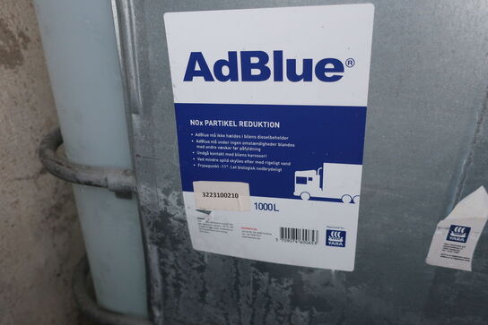 Tanke med adblue ca. 800L