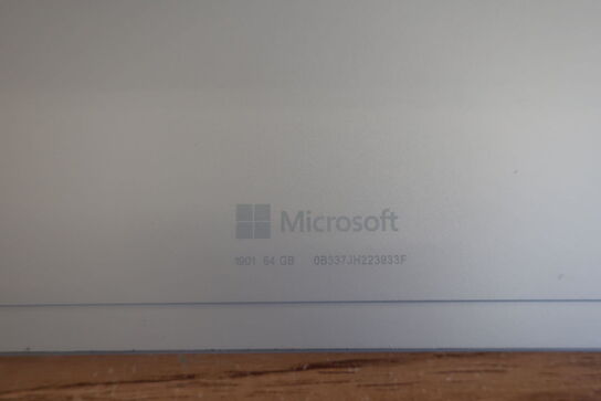 Tablet MICROSOFT Surface Model: 1901