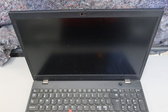 Bærbar computer LENOVO L15