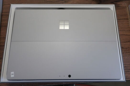 Tablet MICROSOFT Surface Pro Model: 1796