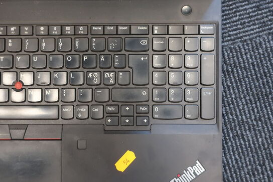 Bærbar computer LENOVO T590