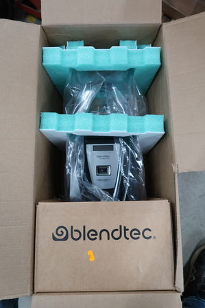 Blender BLENDTEC Connisseur 825 (ubrugt)