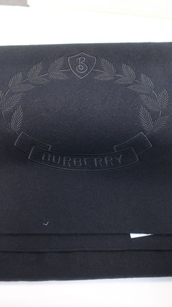 Halstørklæde BURBERRY Embroidered Oak Leaf Crest Cashmere 