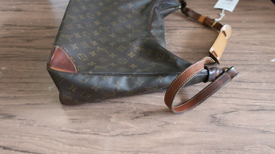 Taske LOUIS VUITTON (Brugt)