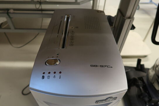 Makulator, Fellowes SB-97Cs 