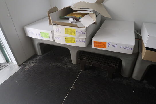 3 stk. plastikpaller uden indhold