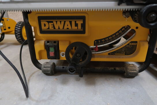 Bordrundsav, Dewalt DW745-QS