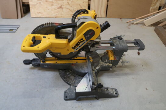 Akku Kap-/geringssav, DeWalt DCS727