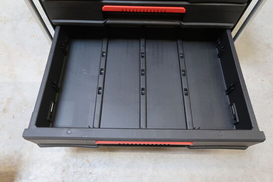 Milwaukee packout opbevaringskasse med indhold