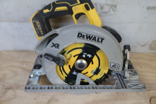 Akku rundsav, DeWalt DCS572