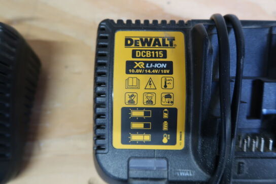 DeWalt DCB115 lader 