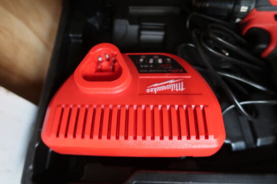 Akku boremaskine, Milwaukee M12 BDD
