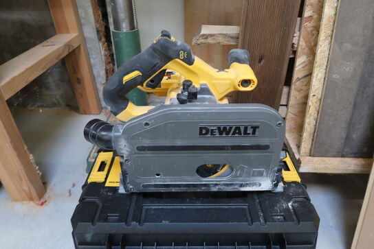 Akku Dyksav, DeWalt DCS520 + føringsskinne